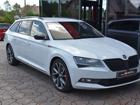 Škoda Superb Kombi 2,0 l 140 kw