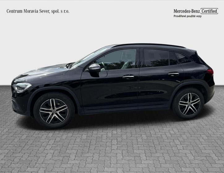 Mercedes-Benz GLA 2