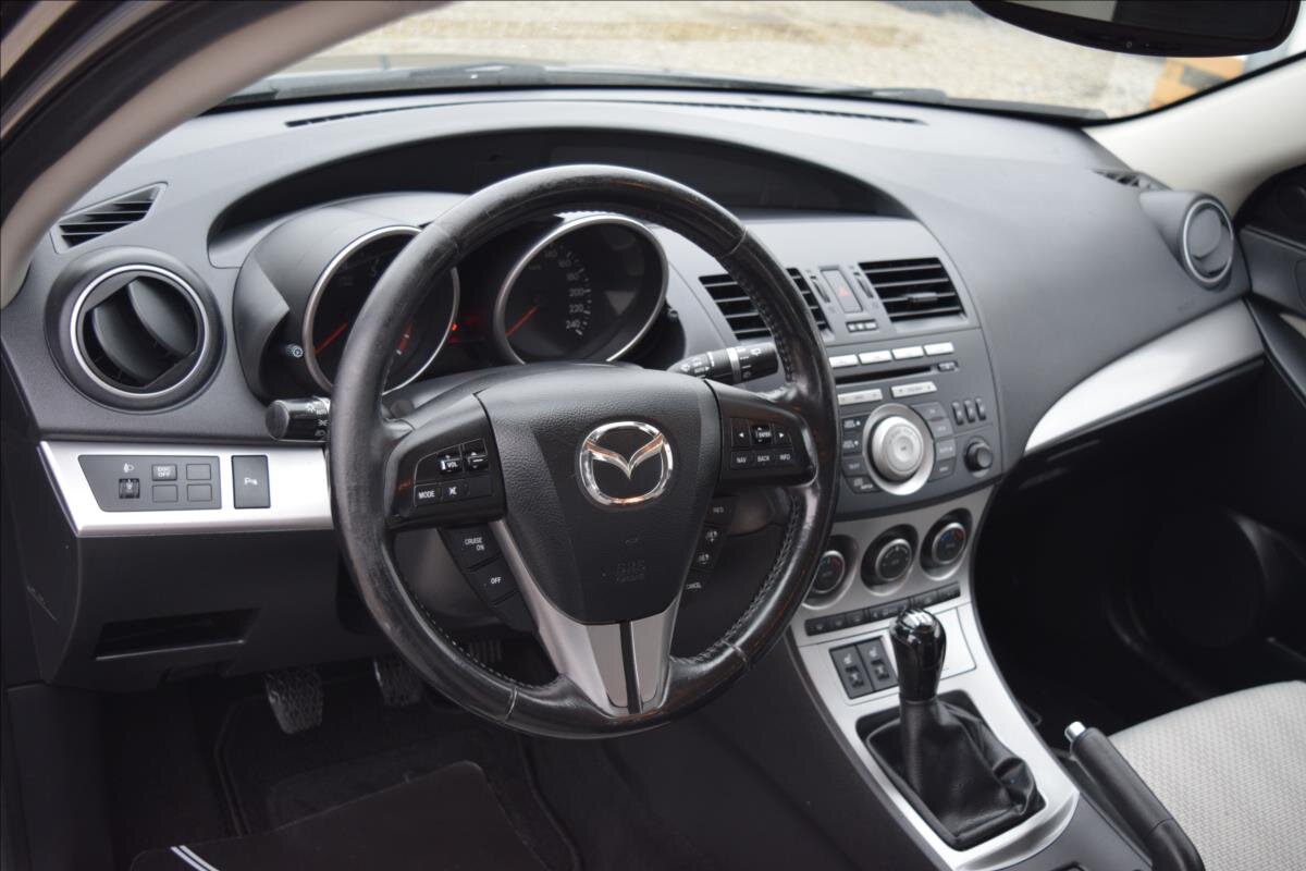 Mazda 3 Hatchback 1,6 l 77 kw