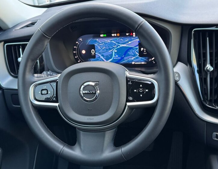 Volvo XC60 SUV / Terénní 2,0 l 184 kw