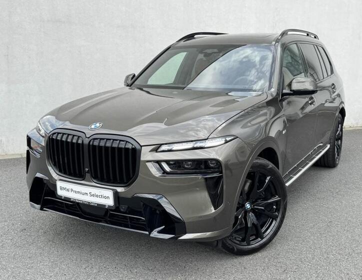 BMW X7 1