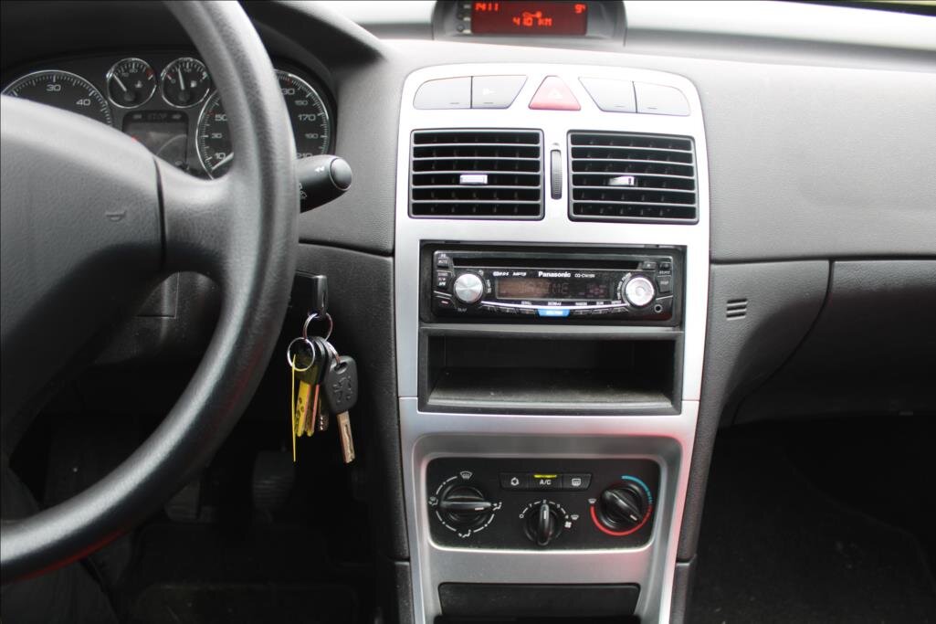 Peugeot 307 Hatchback 1,6 l 66 kw