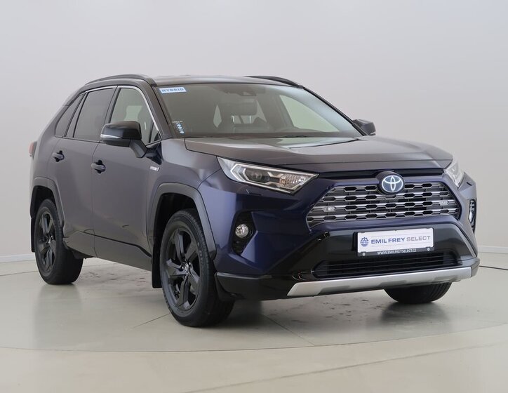 Toyota RAV4 SUV / Terénní 2,5 l 131 kw