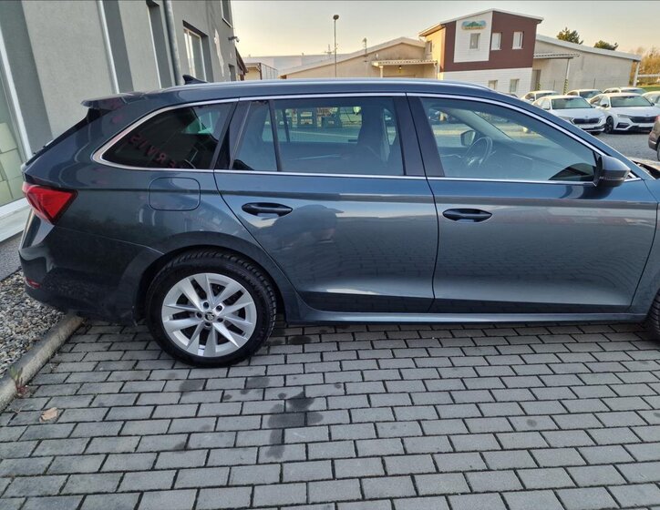 Škoda Octavia Kombi 2,0 l 85 kw