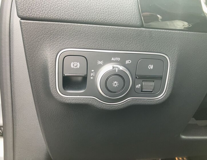 Mercedes-Benz Třídy B MPV 1,3 l 120 kw