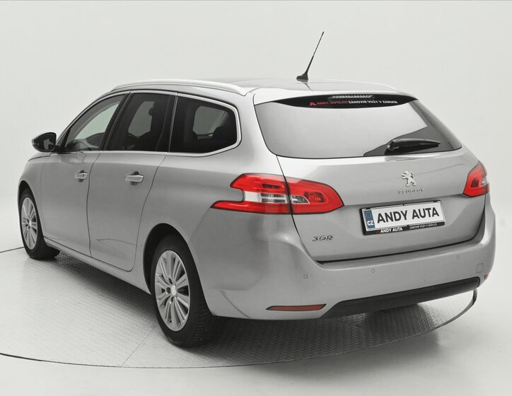 Peugeot 308 7