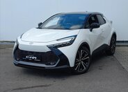 Toyota C-HR CUV / Crossover 1,8 l 72 kw