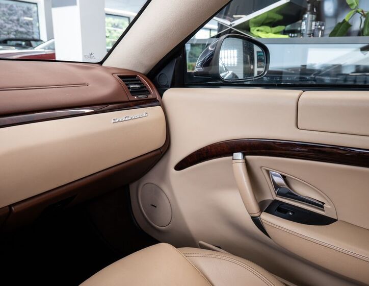 Maserati Granturismo 11