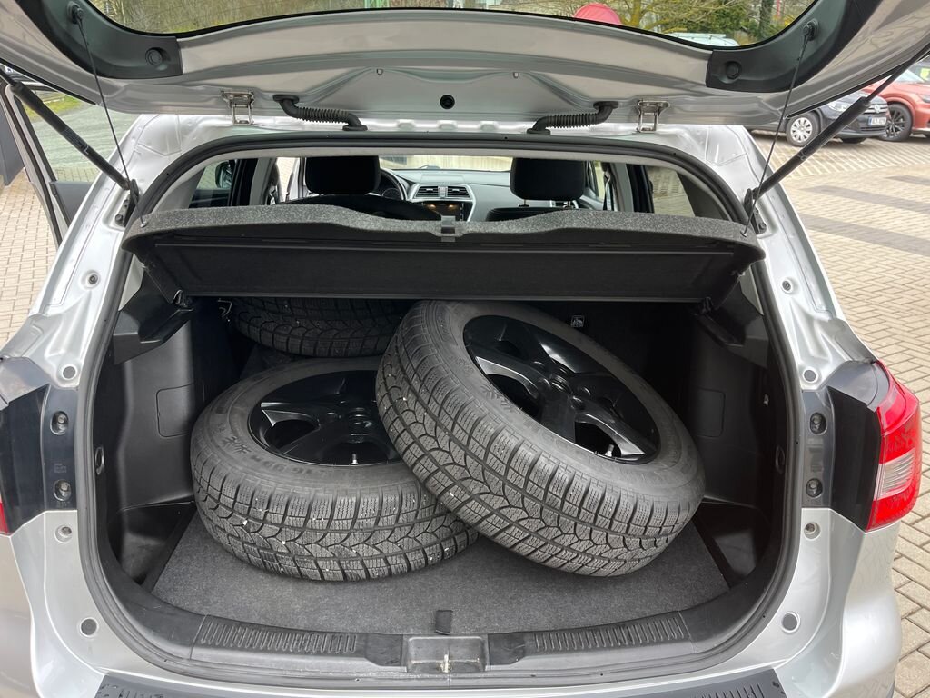 Suzuki SX4 S-Cross SUV / Terénní 998,0 82 kw