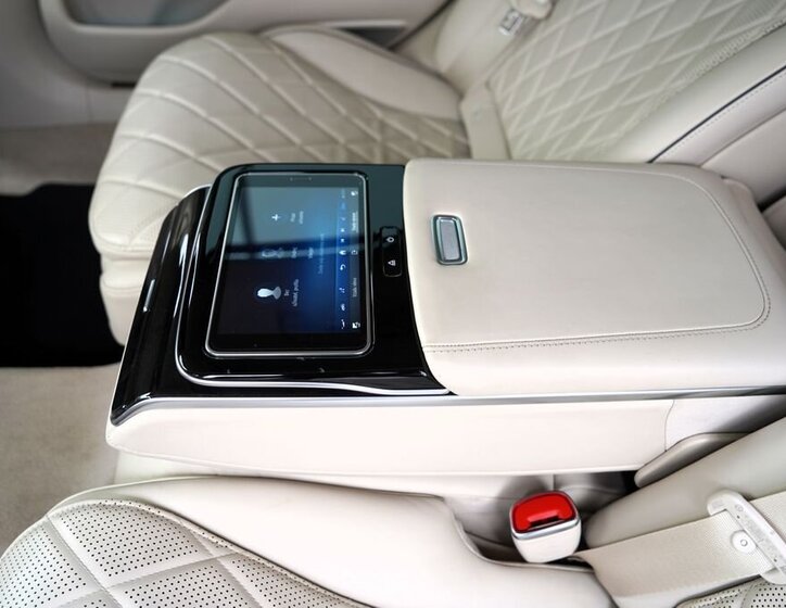 Mercedes-Benz Třídy S Sedan / Limuzína 3,0 l 320 kw