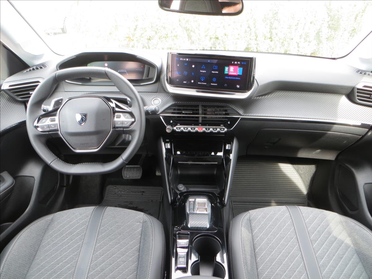 Peugeot 208 Hatchback 1,2 l 74 kw