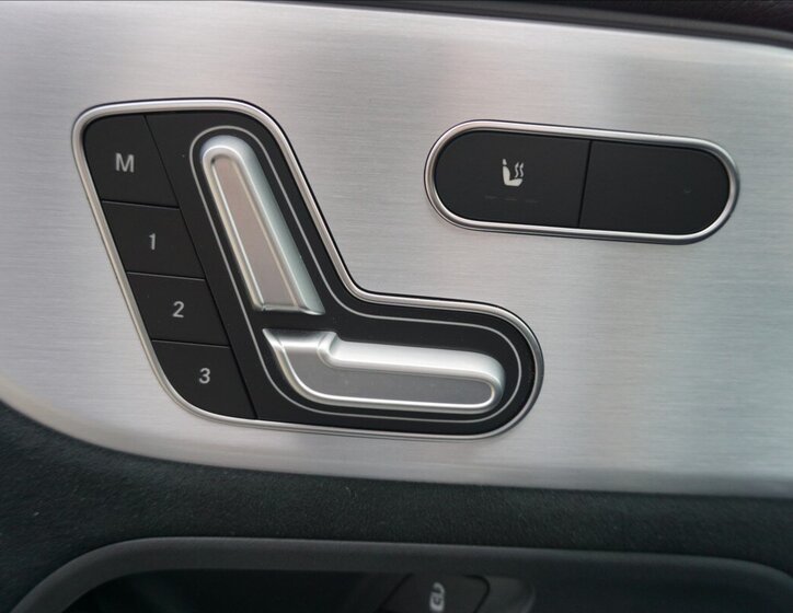 Mercedes-Benz GLA SUV 2,0 l 165 kw