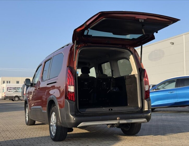 Peugeot Rifter MPV 1,5 l 96 kw