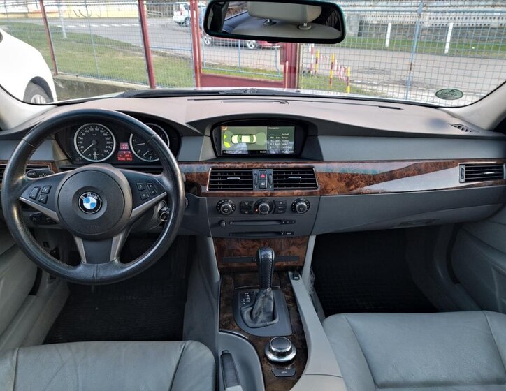 BMW Řada 5 Sedan / Limuzína 3,0 l 170 kw