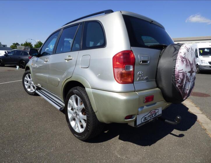 Toyota RAV4 40