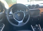 Suzuki Vitara 12