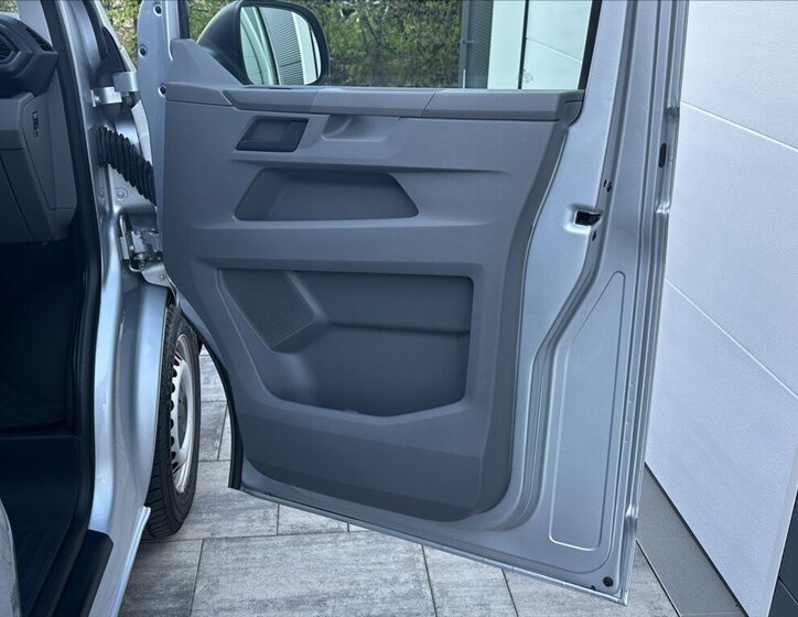 Volkswagen Transporter Skříň 2,0 l 110 kw