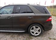 Mercedes-Benz Třídy M 9