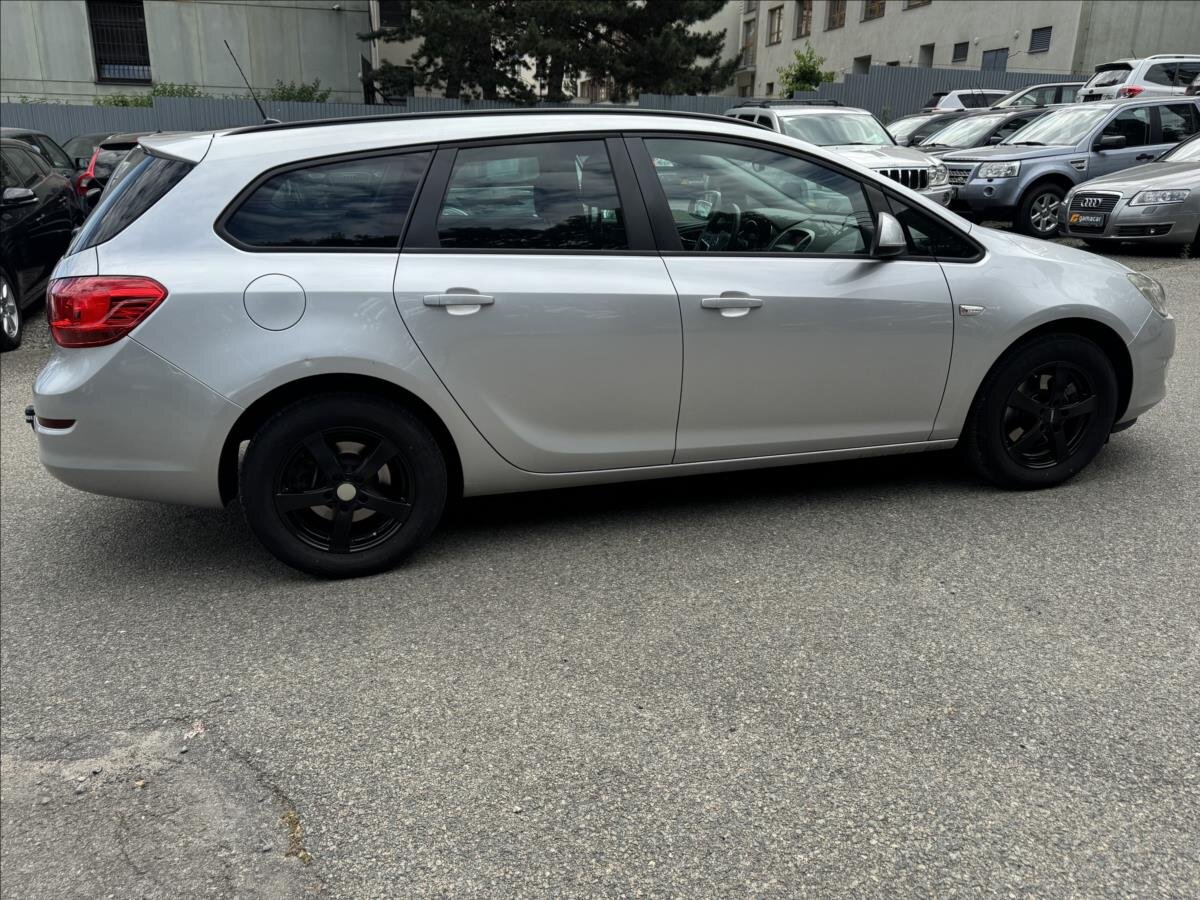 Opel Astra Kombi 1,7 l 81 kw