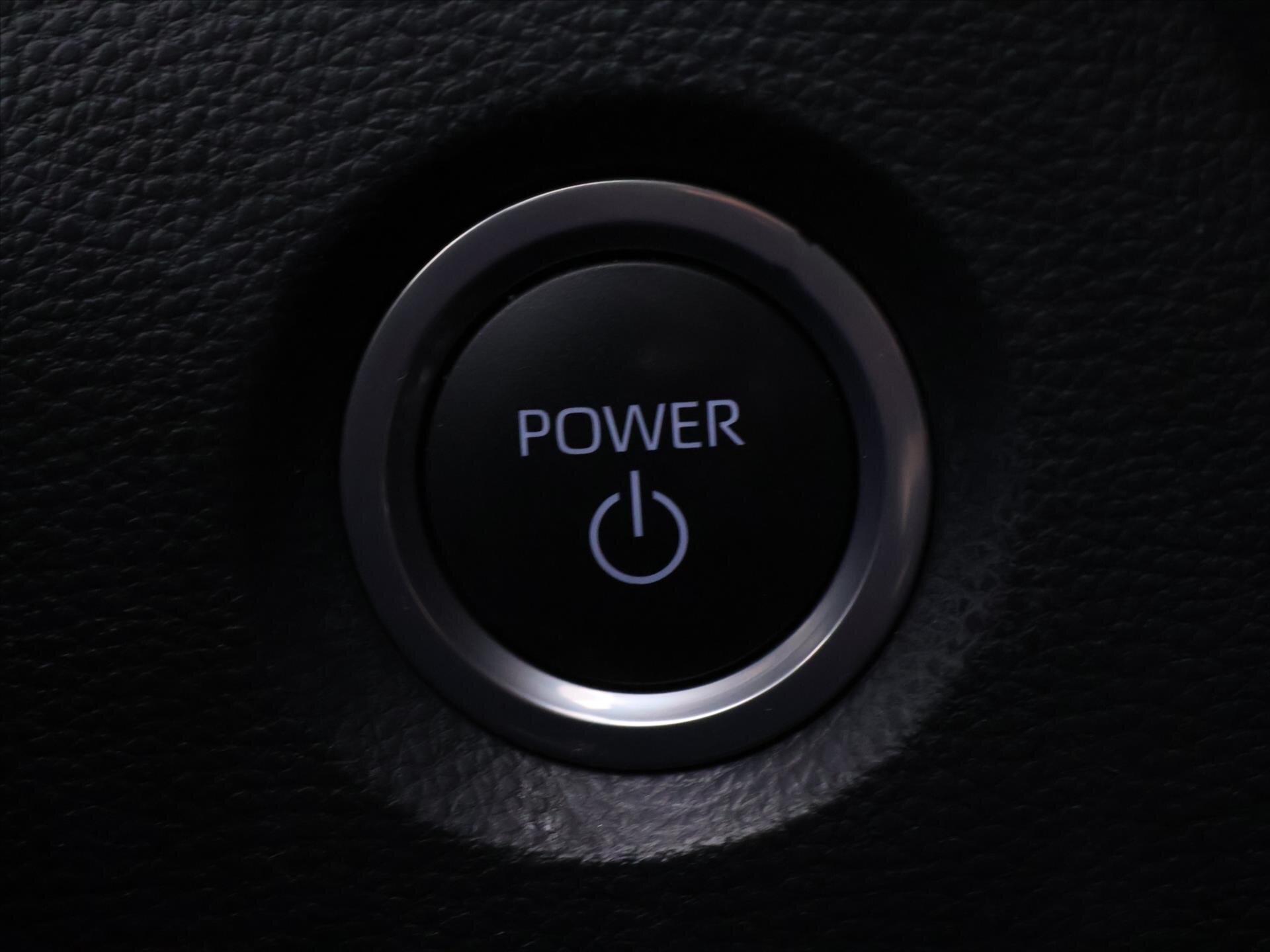 Toyota Corolla Kombi 2,0 l 112 kw