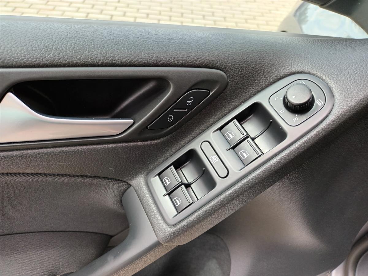 Volkswagen Golf Hatchback 1,2 l 63 kw