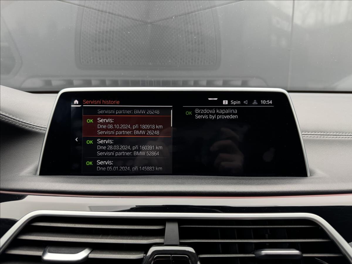 BMW Řada 7 Sedan 3,0 l 250 kw