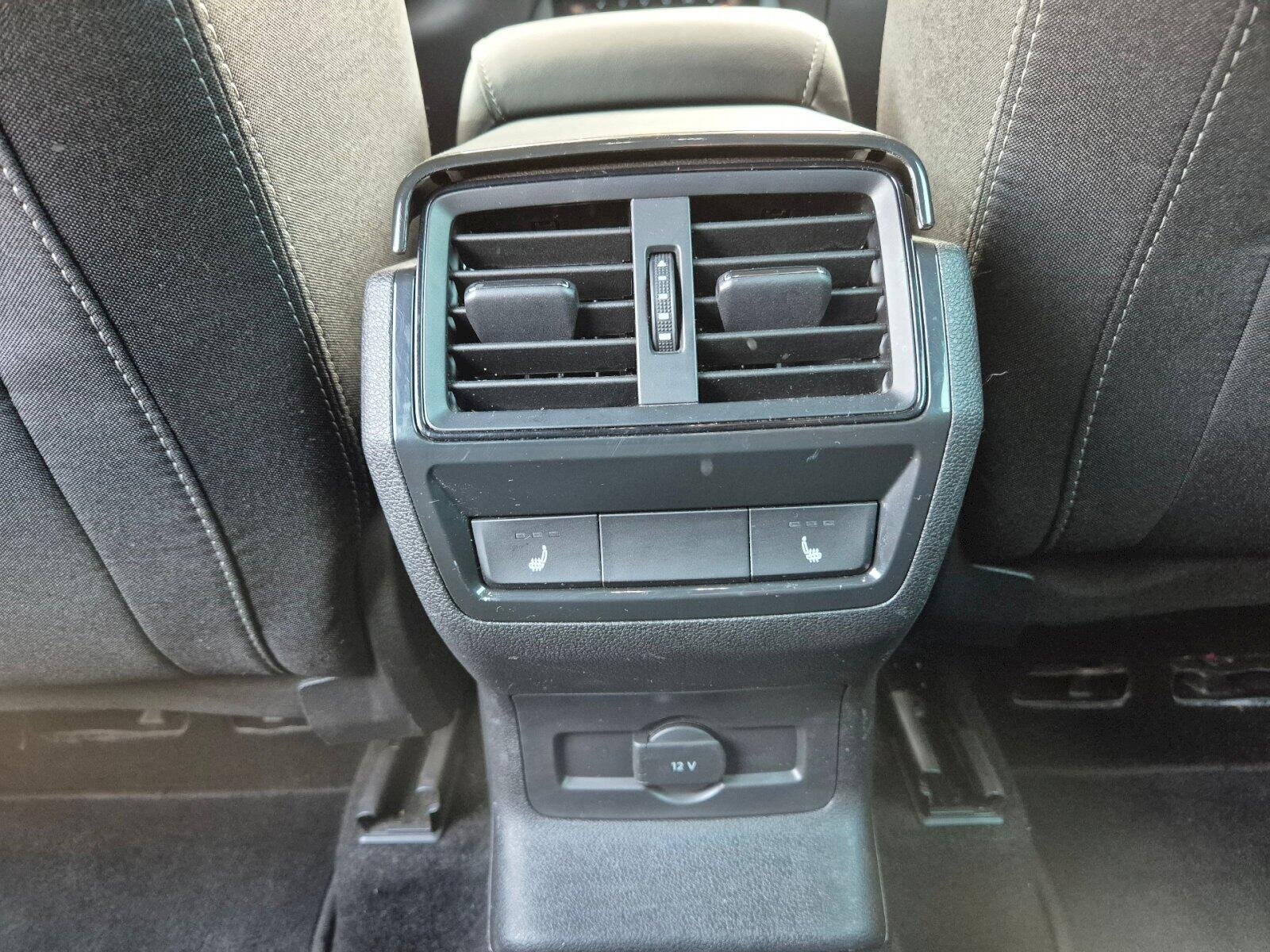 Škoda Karoq SUV / Terénní 1,5 l 110 kw