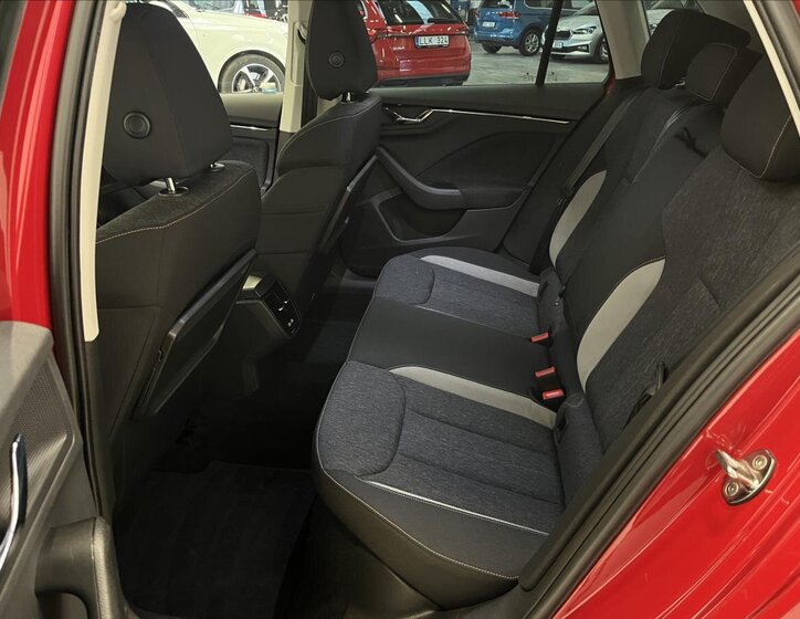 Škoda Kamiq SUV 999,0 85 kw