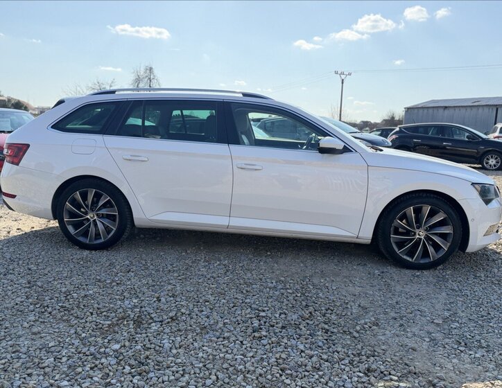 Škoda Superb Kombi 2,0 l 140 kw