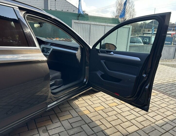 Volkswagen Passat Kombi 2,0 l 110 kw
