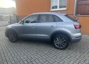 Audi Q3 7