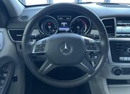 Mercedes-Benz Třídy M SUV 3,0 l 190 kw