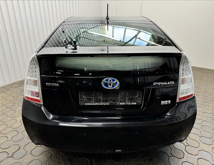Toyota Prius 7