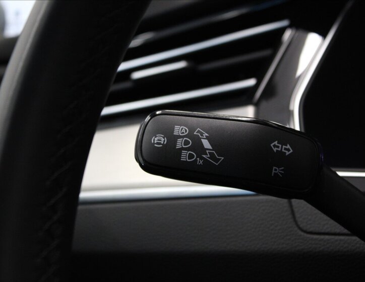 Volkswagen Passat 19