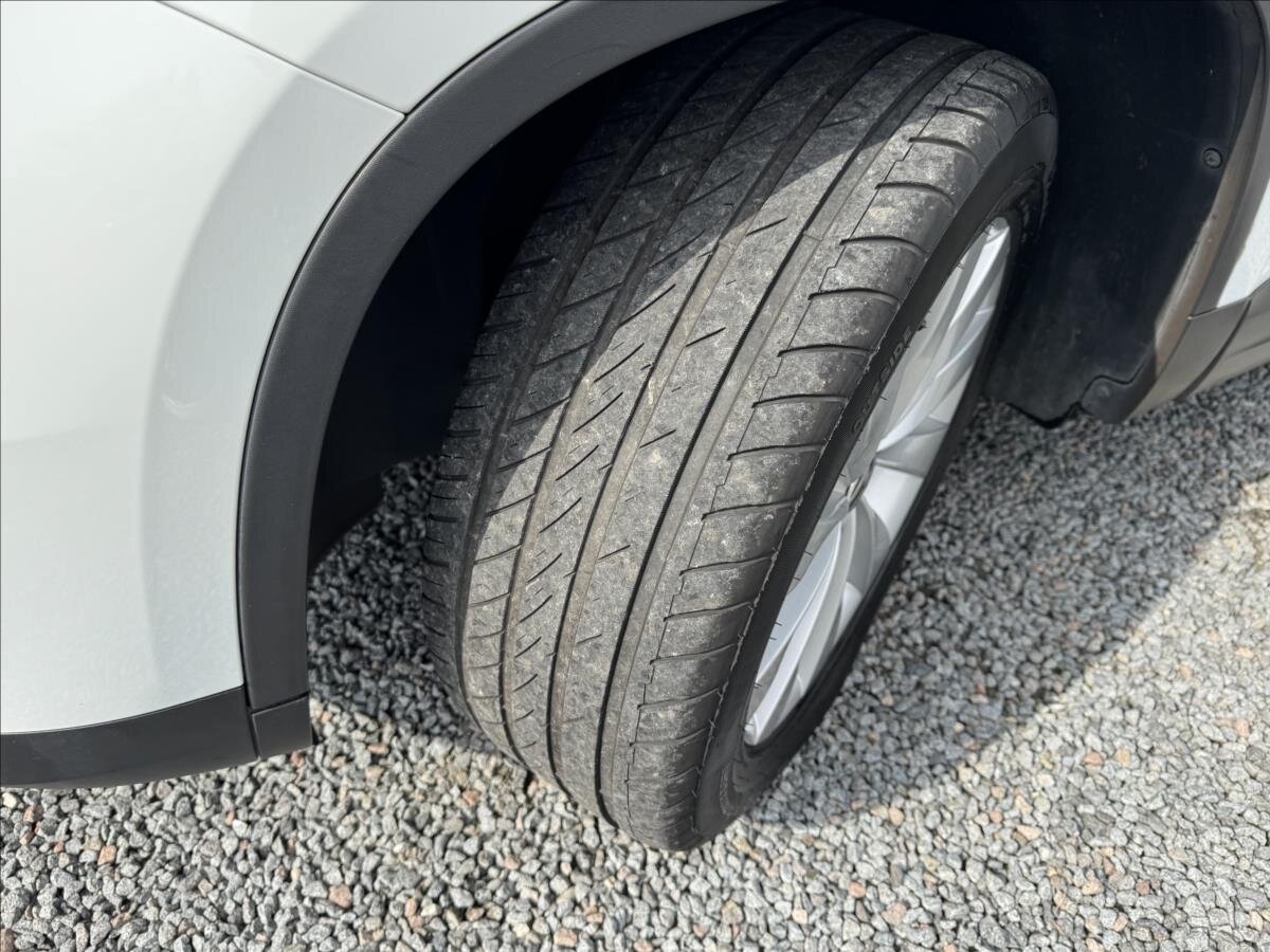 Volkswagen Tiguan SUV 2,0 l 81 kw