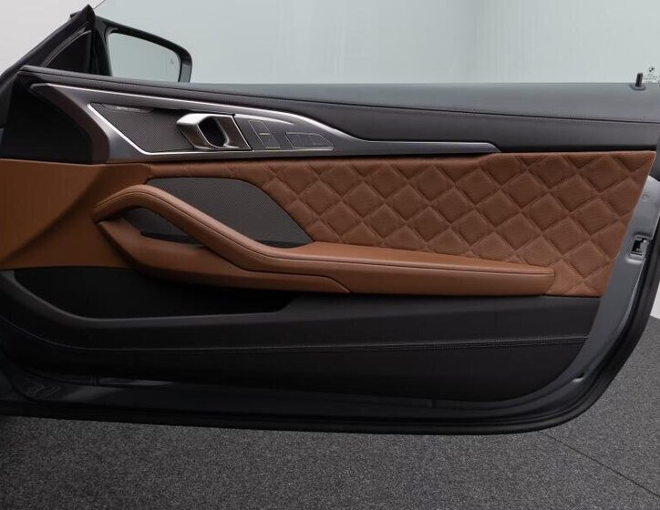 BMW M8 Kupé 4,4 l 460 kw