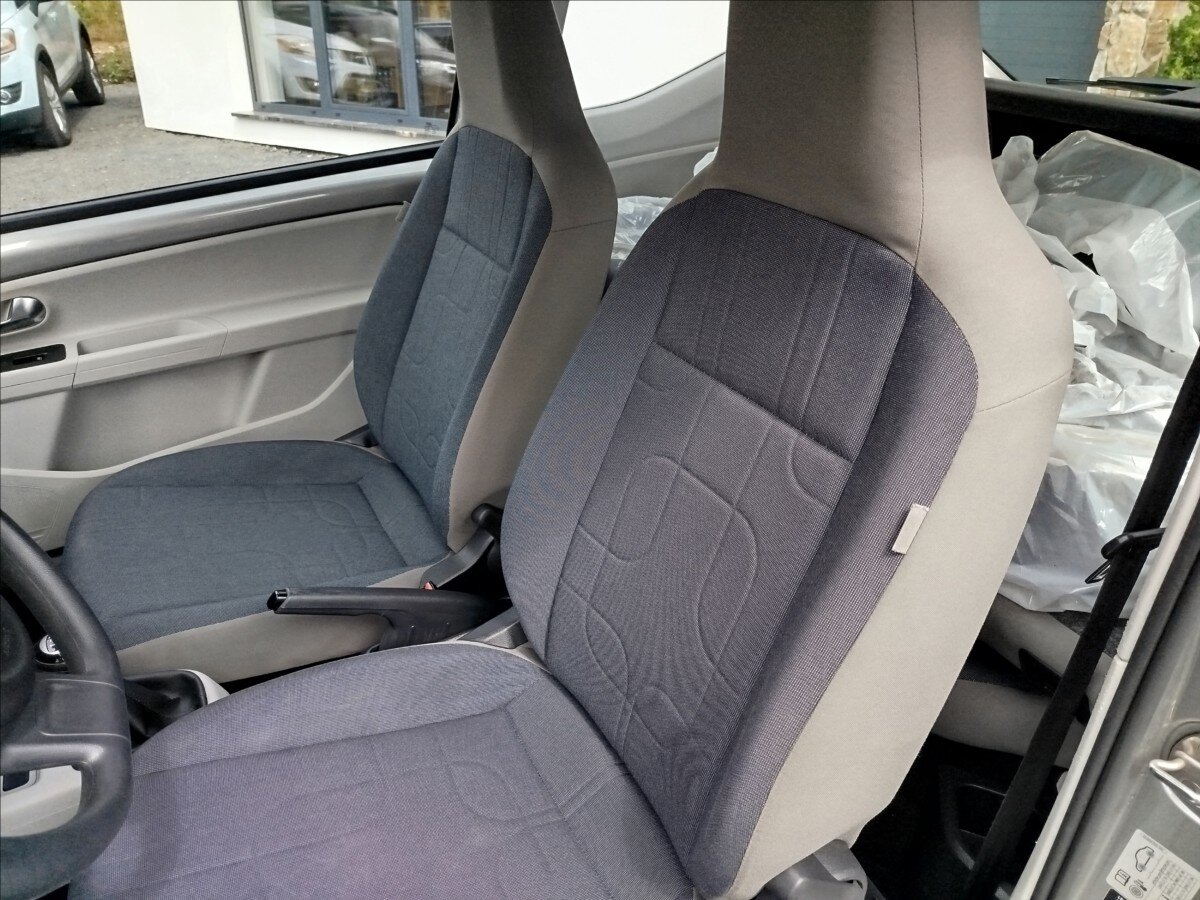 Volkswagen up! Hatchback 999,0 44 kw