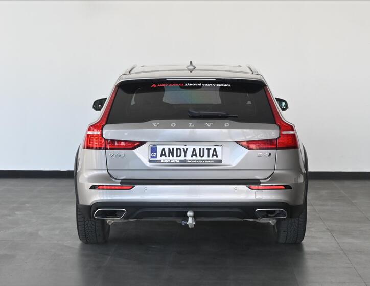 Volvo V60 4