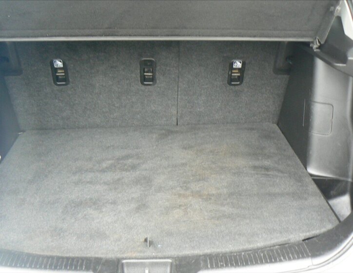 Suzuki SX4 S-Cross SUV / Terénní 1,4 l 103 kw