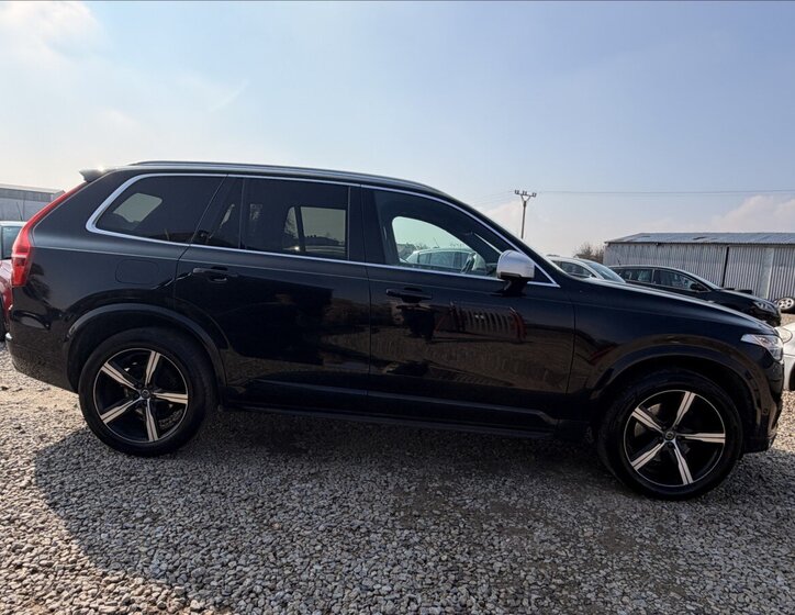 Volvo XC90 SUV / Terénní 2,0 l 173 kw