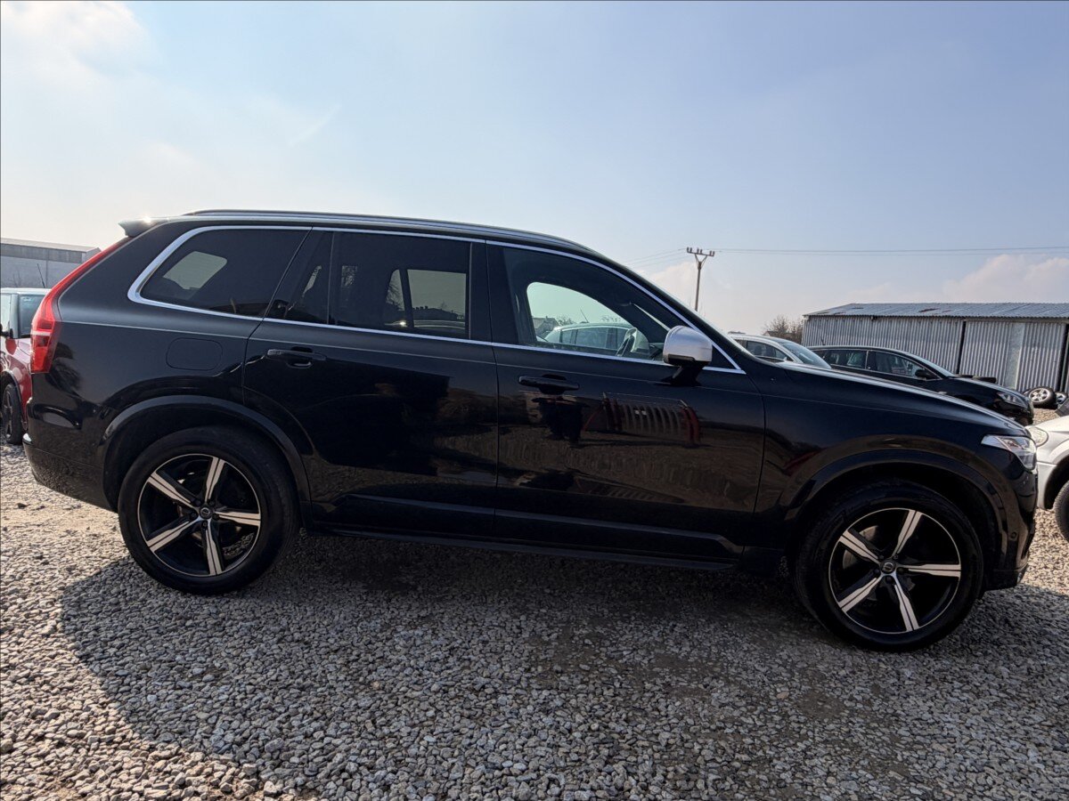 Volvo XC90 SUV / Terénní 2,0 l 173 kw