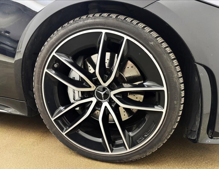 Mercedes-Benz CLS Sedan / Limuzína 3,0 l 320 kw