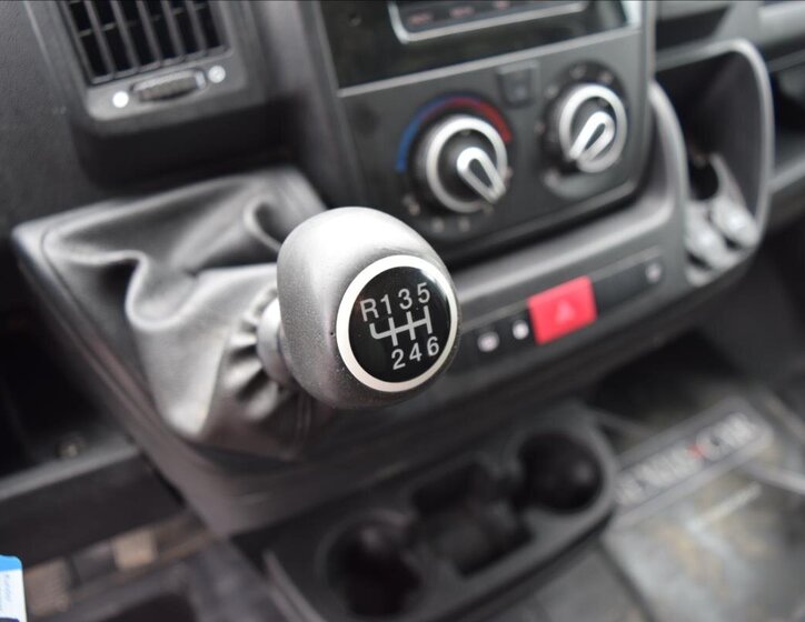 Peugeot Boxer 32