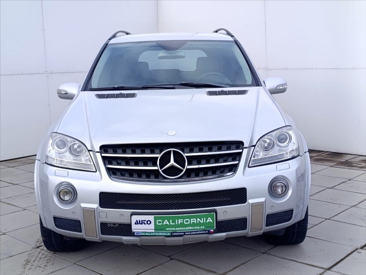 Mercedes-Benz Třídy M SUV 3,0 l 165 kw