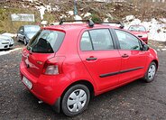 Toyota Yaris Hatchback 998,0 51 kw