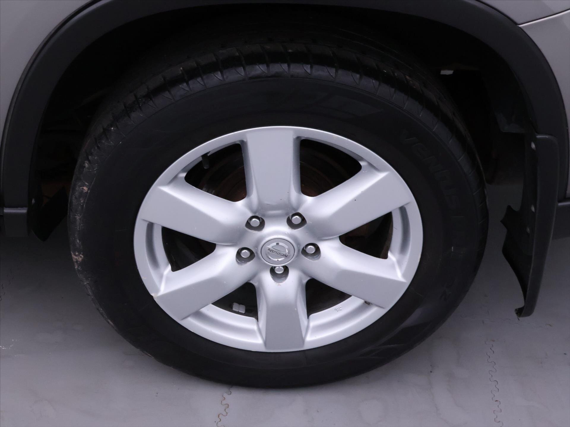 Nissan X-Trail SUV / Terénní 2,0 l 110 kw