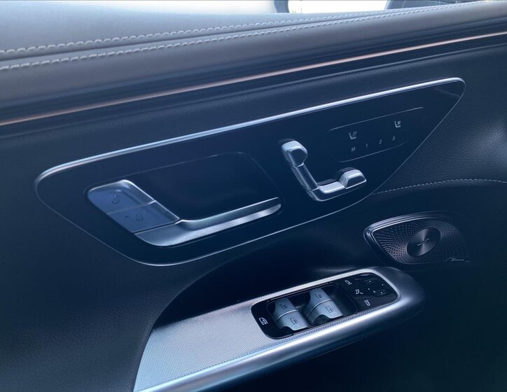 Mercedes-Benz EQE SUV 0,0 300 kw