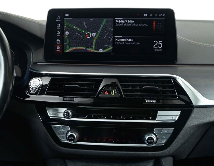 BMW Řada 5 Sedan / Limuzína 4,4 l 390 kw