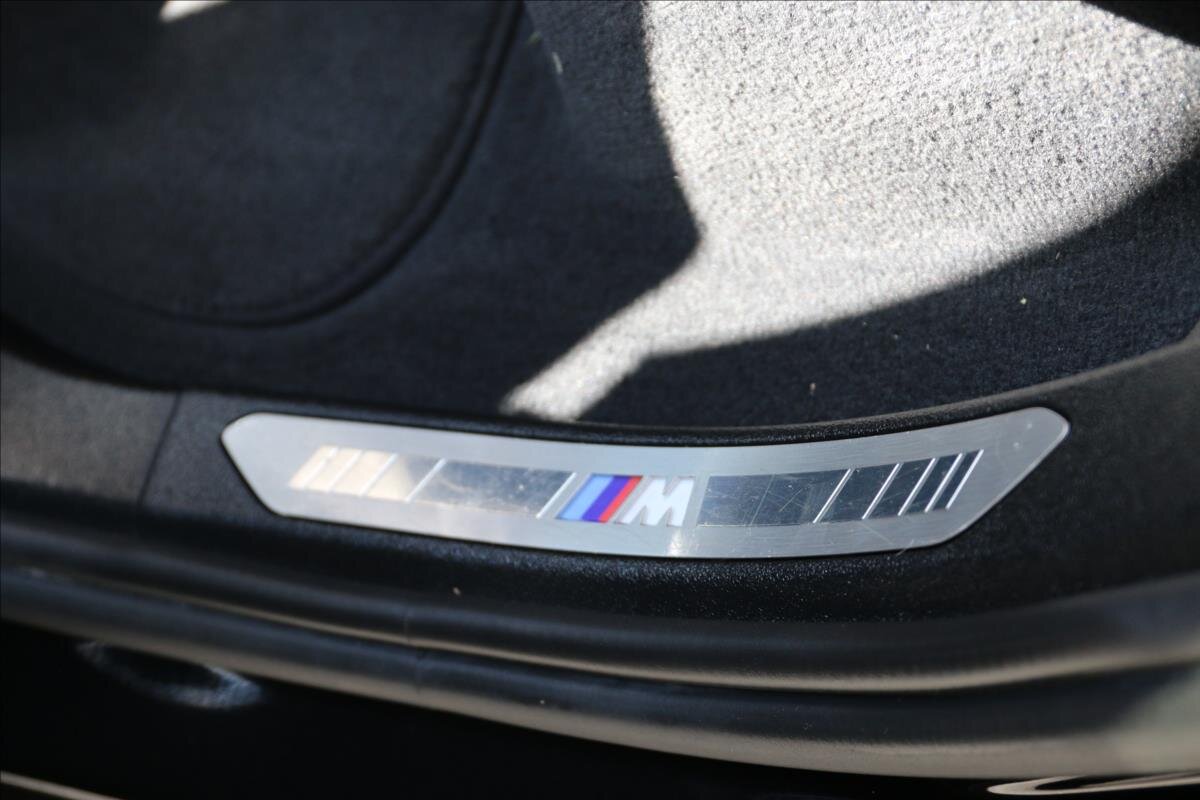 BMW X5 Kombi 3,0 l 290 kw