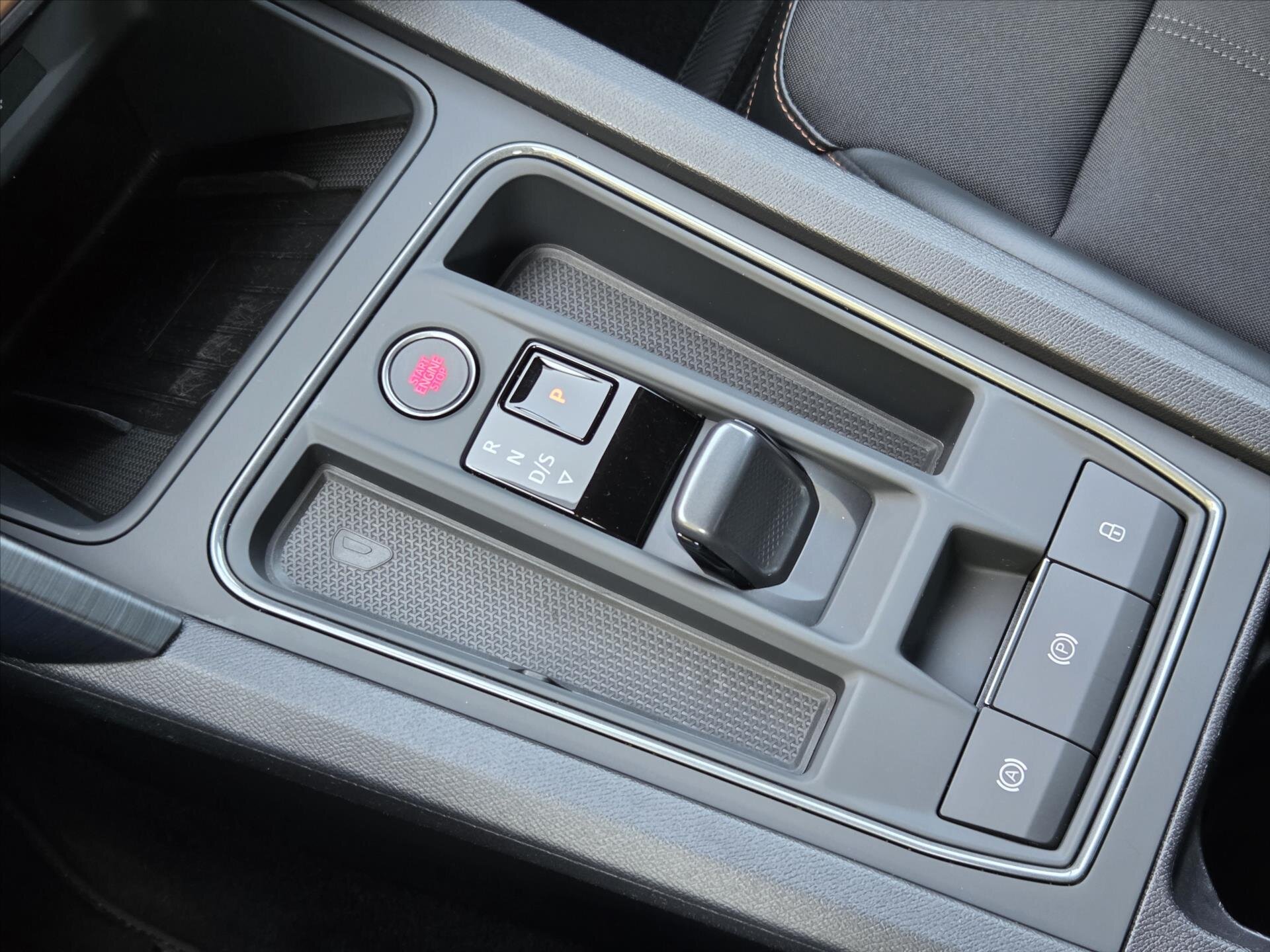 Cupra Formentor SUV / Terénní 2,0 l 180 kw